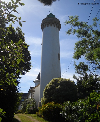 Phare port navalo Arzon bretagnesite