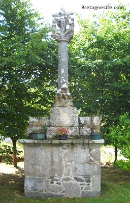 calvaire de la rue louais etables sur mer bretagnesite