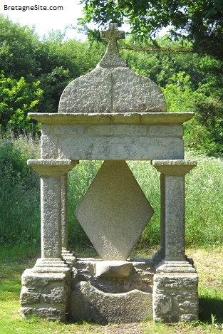 fontaine noyalo bretagnesite